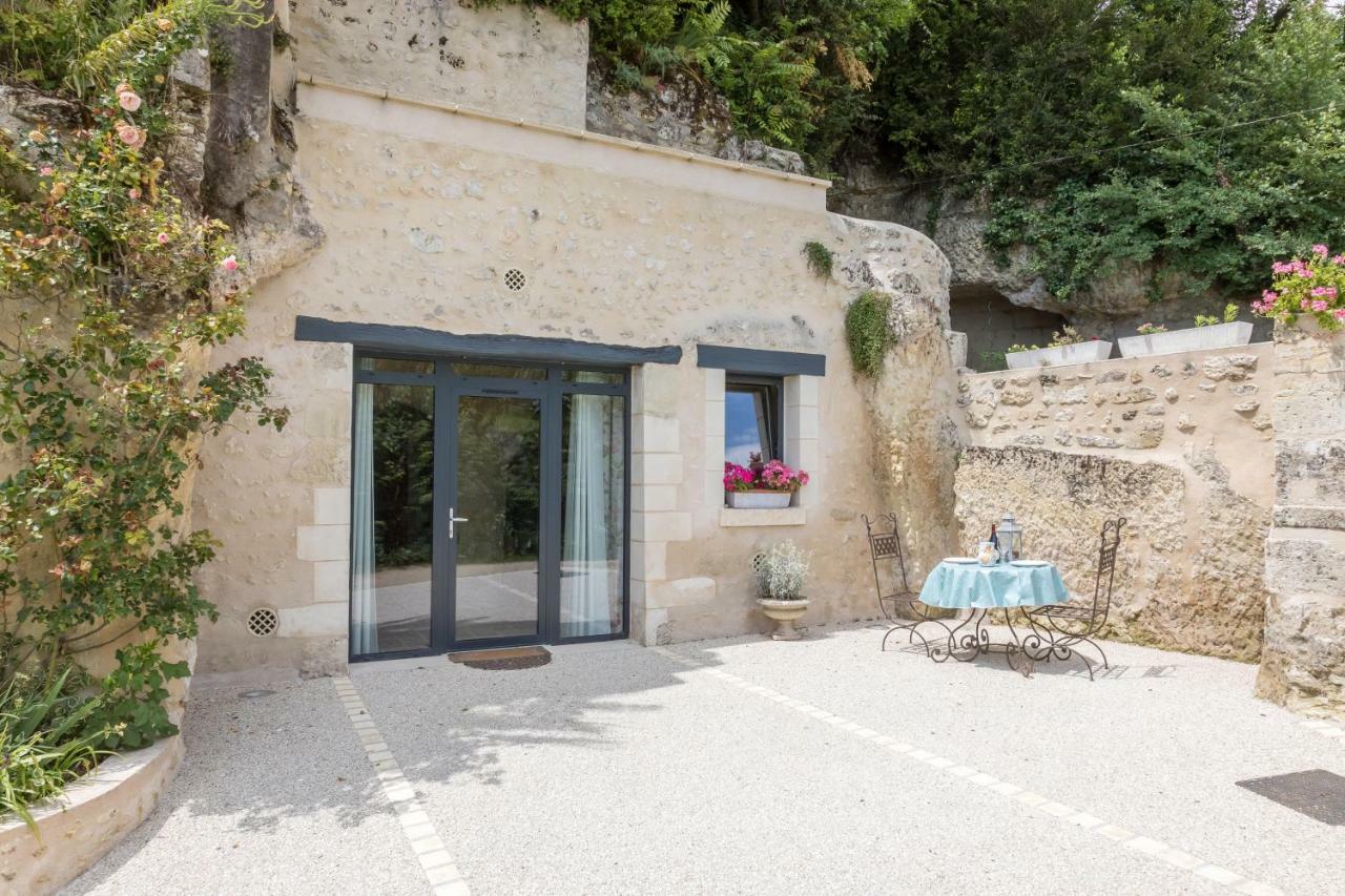 Gite De La Rochere Noizay Exterior foto